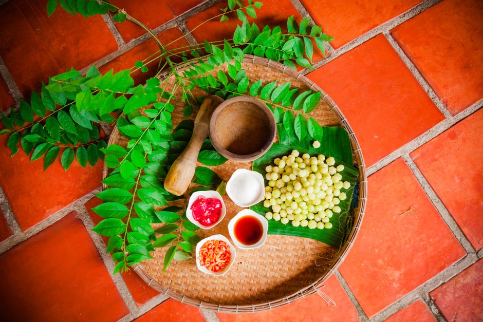 Hình ảnh các loại hoạt chất trị mụn dạng bôi