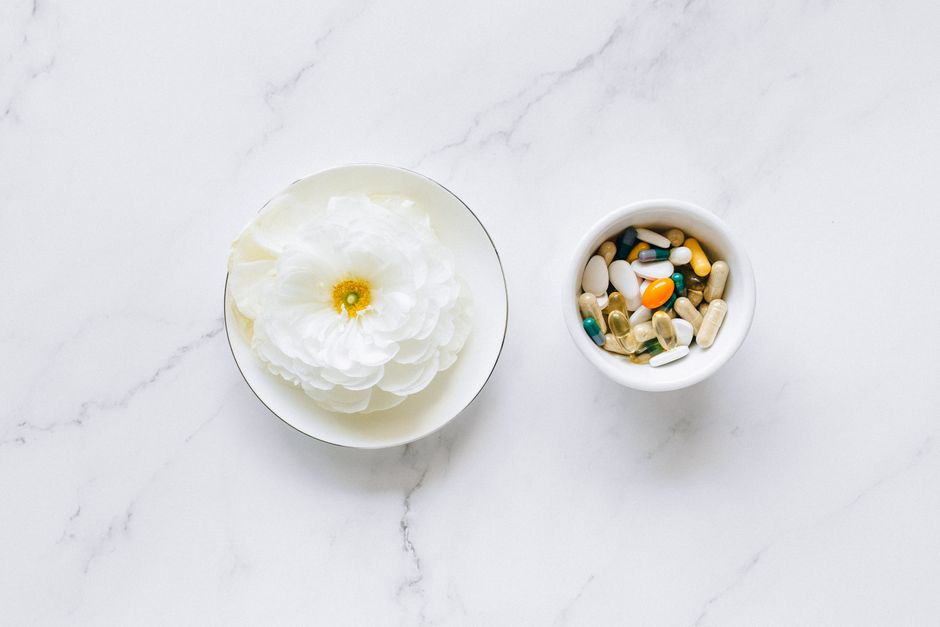 Bảng so sánh các hoạt chất trị mụn phổ biến: BHA, Benzoyl Peroxide, Retinoids