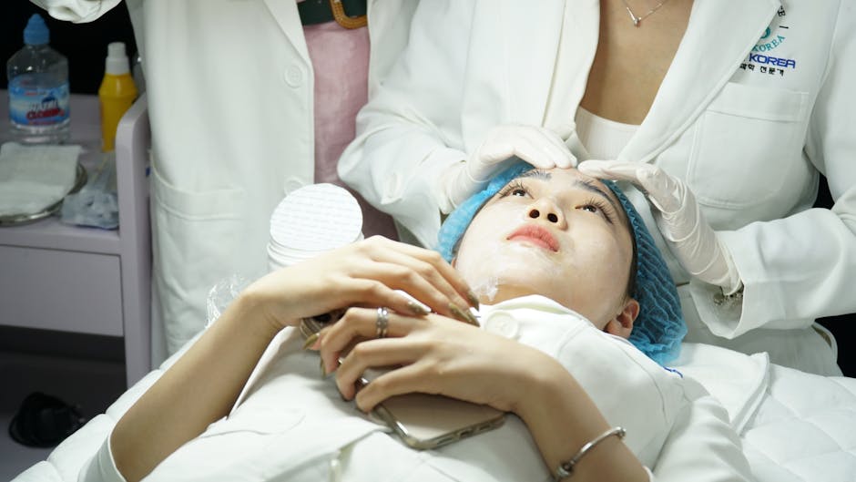 Kem Chống Nắng: Hướng Dẫn Chi Tiết Từ Bác Sĩ Da Liễu Cho Làn Da Khỏe Mạnh