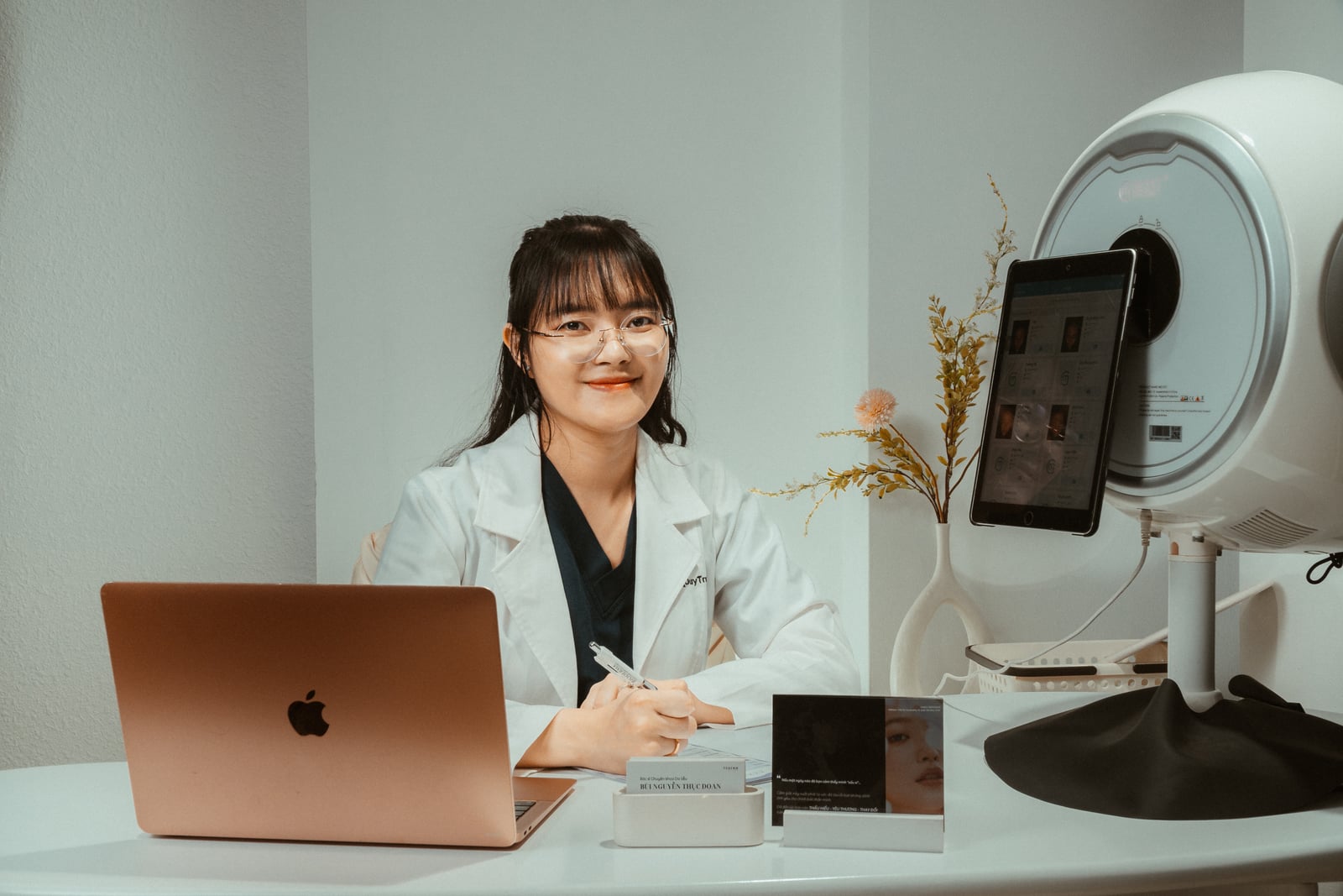 BS. CKI Bùi Nguyễn Thục Đoan — chuyên khoa I Da liễu