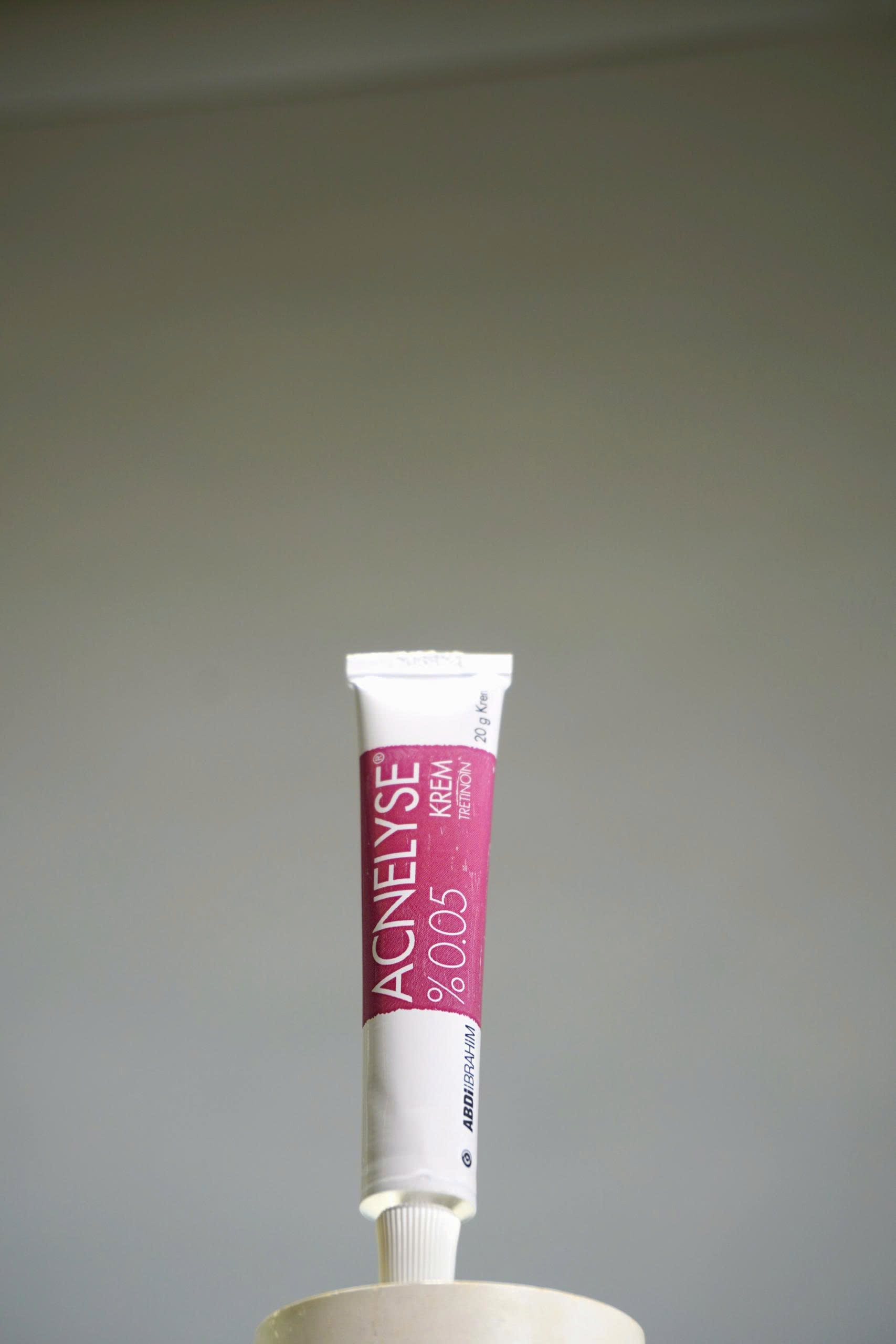 Kem Dưỡng Tái Tạo Hỗ Trợ Trị Mụn Acnelyse Tretinoin 0.05%