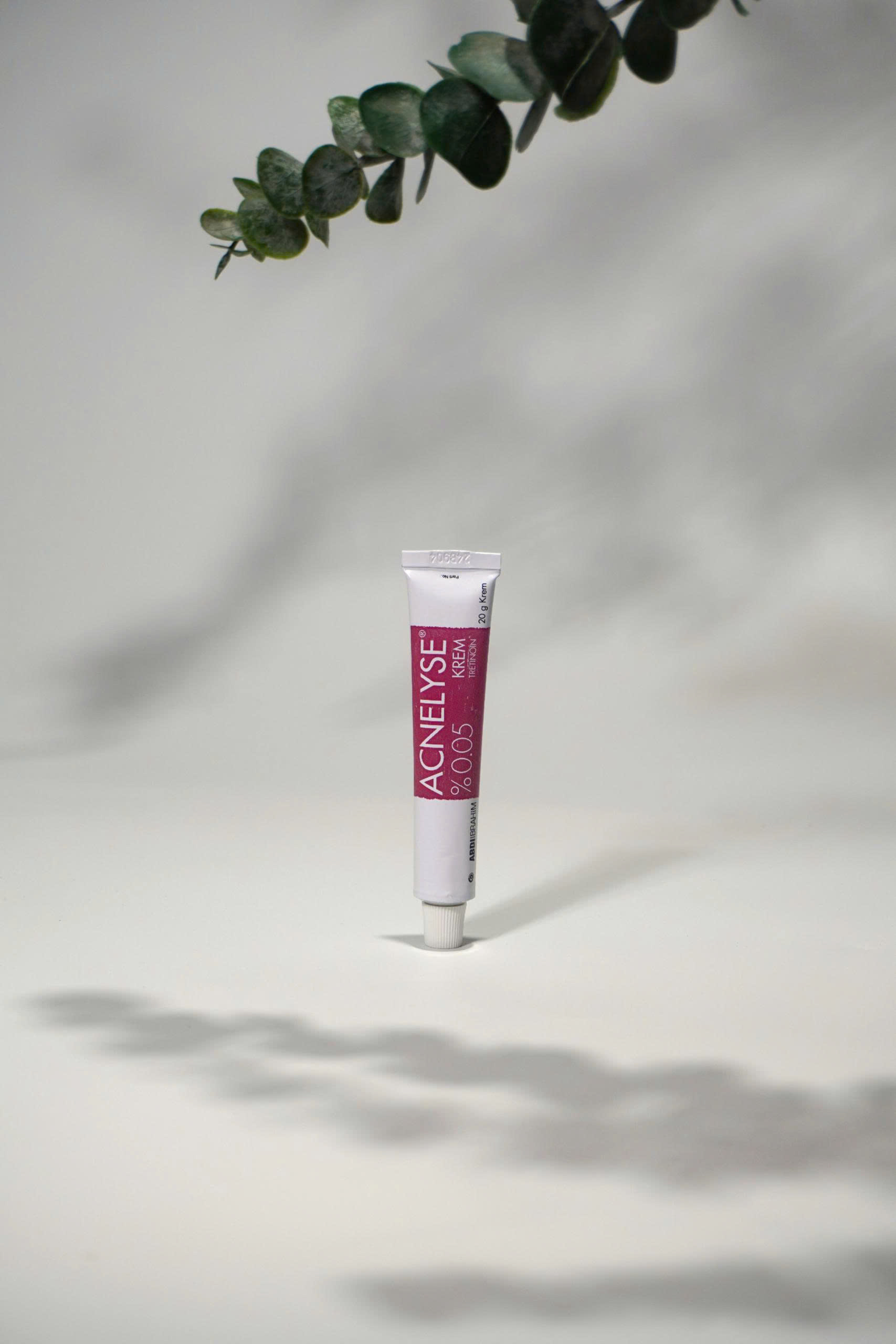 Kem Dưỡng Tái Tạo Hỗ Trợ Trị Mụn Acnelyse Tretinoin 0.05%