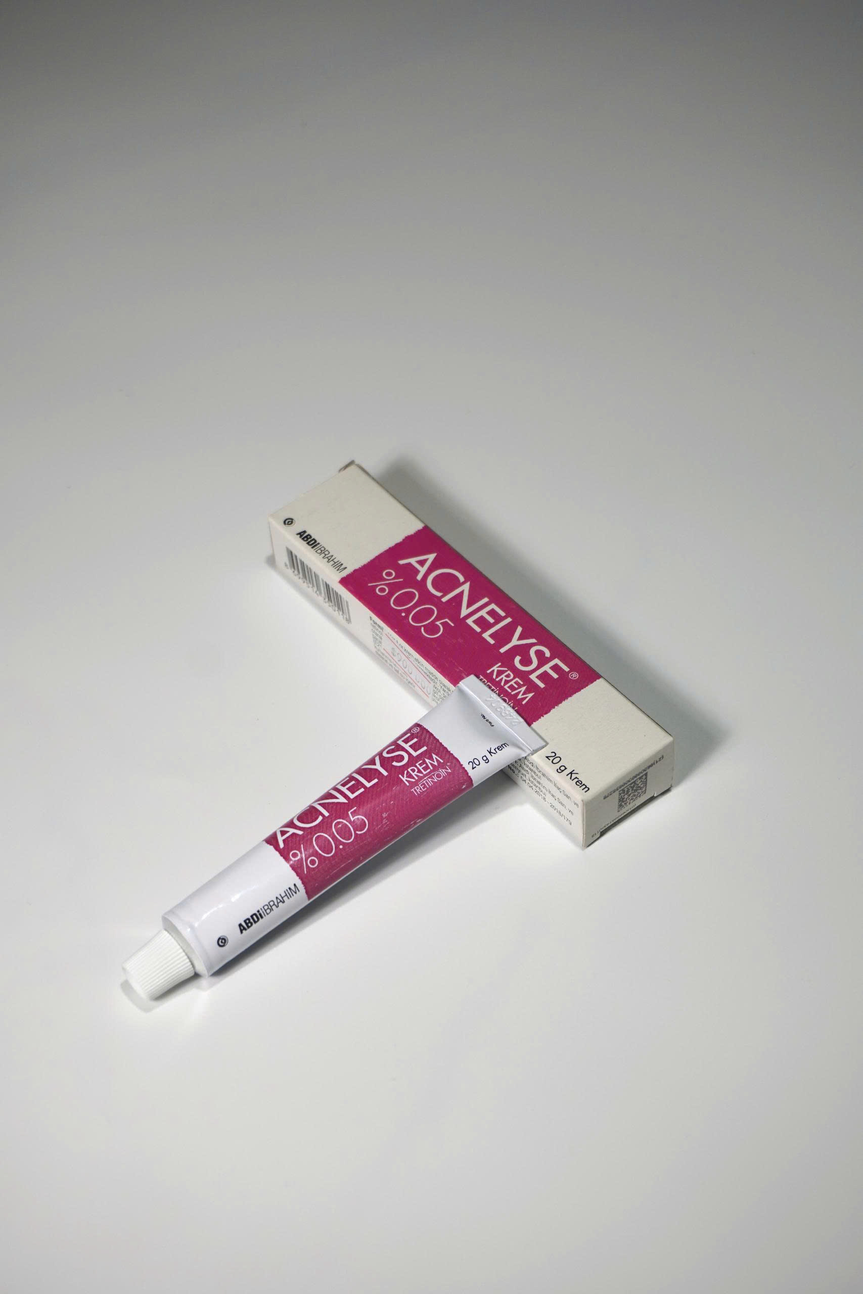 Kem Dưỡng Tái Tạo Hỗ Trợ Trị Mụn Acnelyse Tretinoin 0.05%